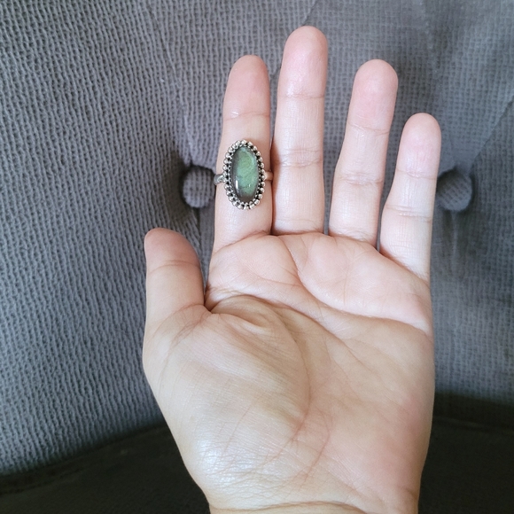 Shivam Labradorite Statement Ring💍 - Picture 16 of 16